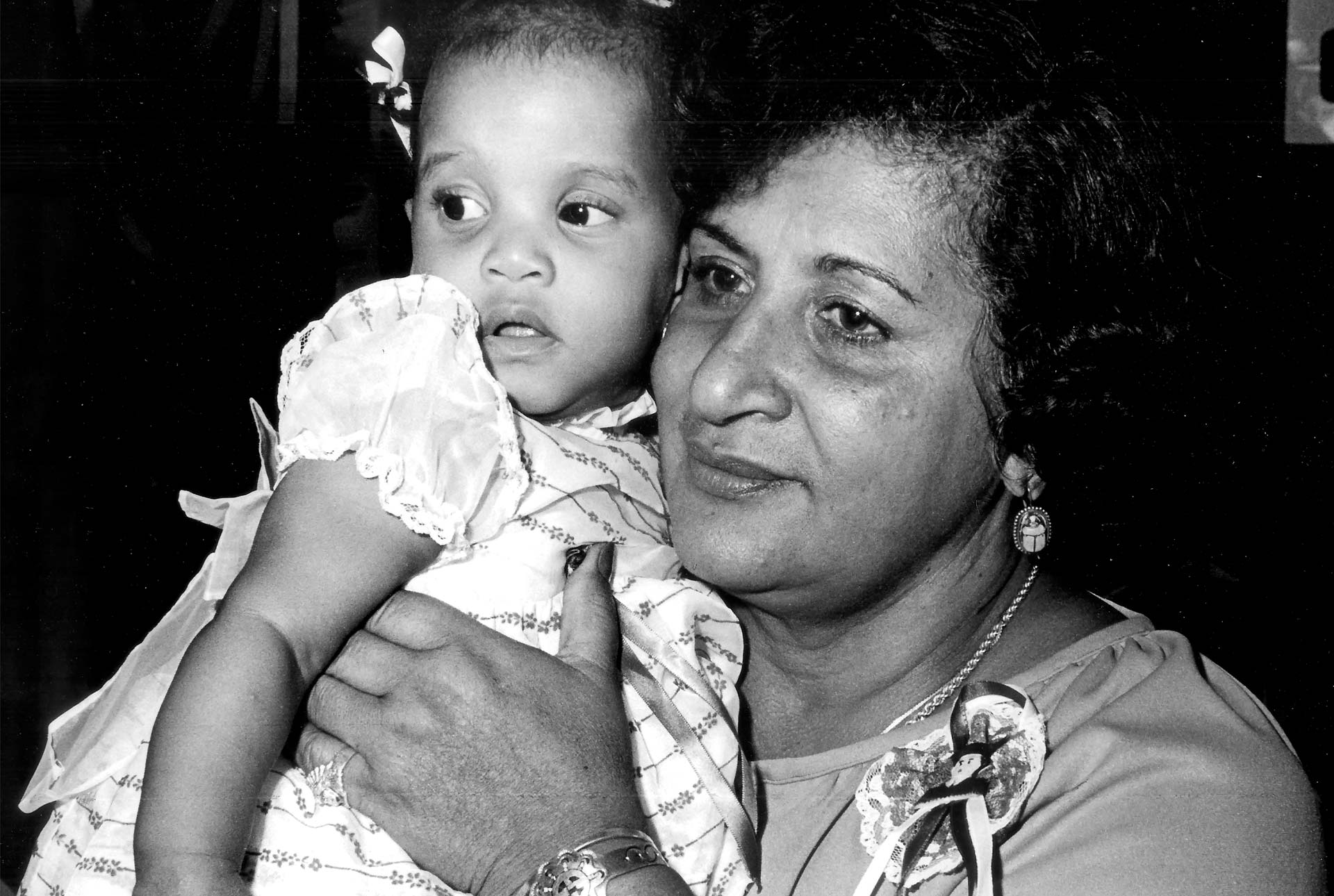 Evelina & Child. South Bronx. 1979. © Francisco Molina Reyes II.